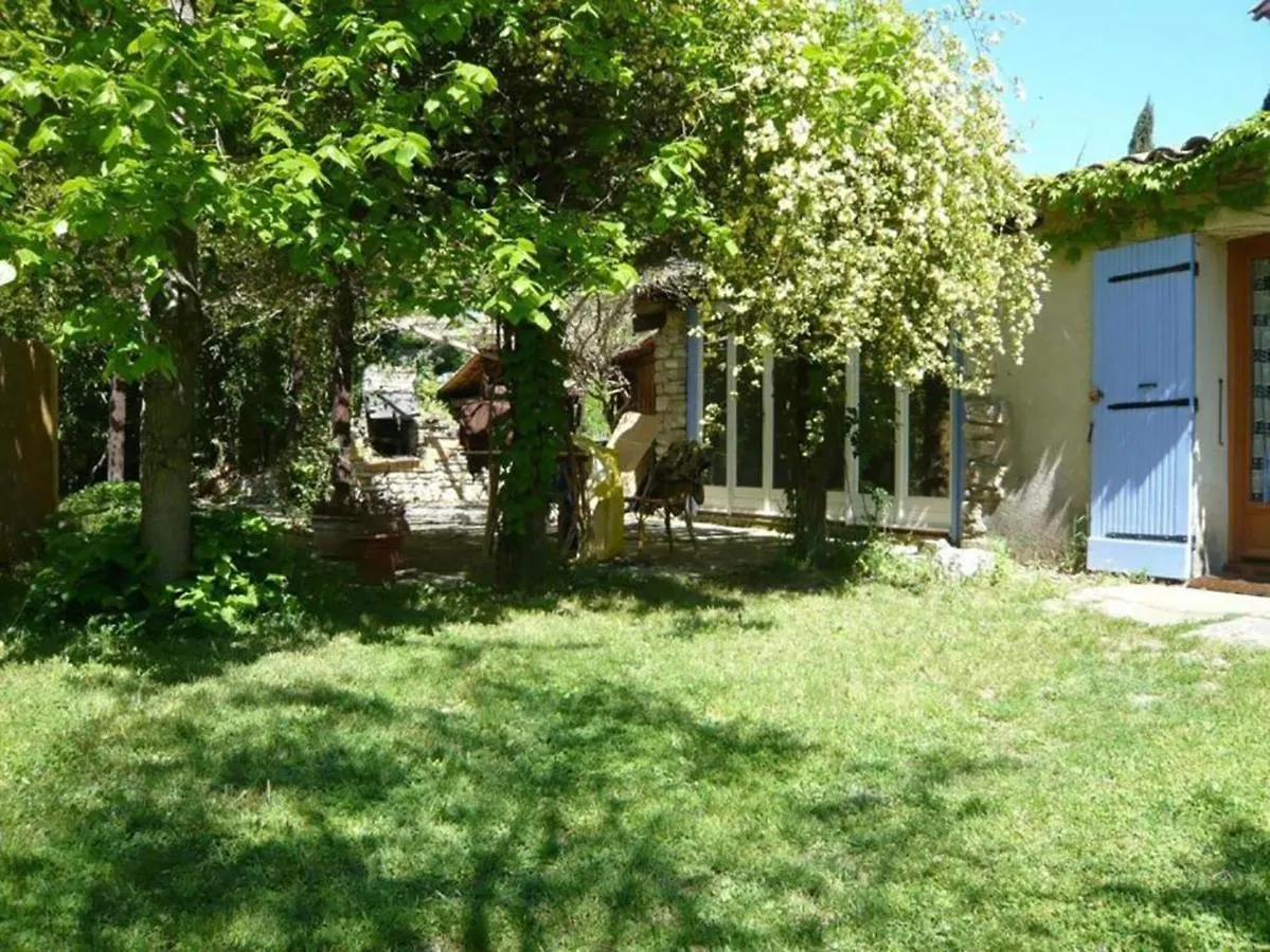 Holiday home Gite Le Mas Du Cigalon Saumane-de-Vaucluse