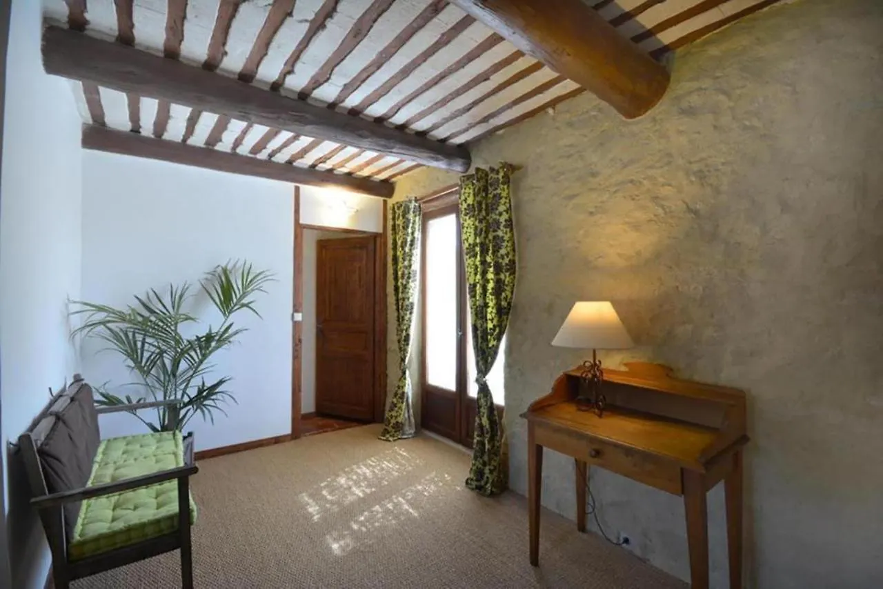 Holiday home Gite Le Mas Du Cigalon Saumane-de-Vaucluse
